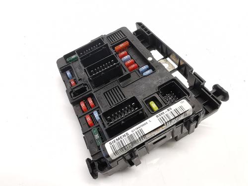Used Fuse box Fuse box CITROËN XSARA PICASSO (N68) 1.6 HDi (109 hp) 35777702 35777702