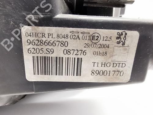 Right headlight PEUGEOT 206 Hatchback (2A/C) 2.0 HDI 90 | BP26575903C29 