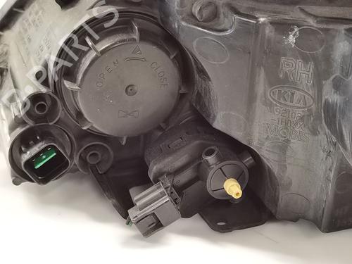 Right headlight KIA CEE'D Hatchback (ED) 1.6 CRDi 115 | BP38638440C29 - Image 3