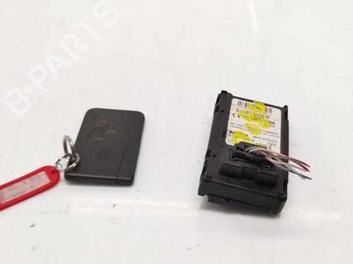 Used Card reader RENAULT MEGANE II (BM0/1_, CM0/1_) 1.5 dCi (BM02, BM13, BM2A, CM02, CM13) (101 hp) 30589810