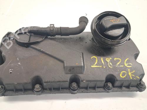 Used Valve cover Valve cover VW GOLF V (1K1) 1.9 TDI (105 hp) 34704050 34704050