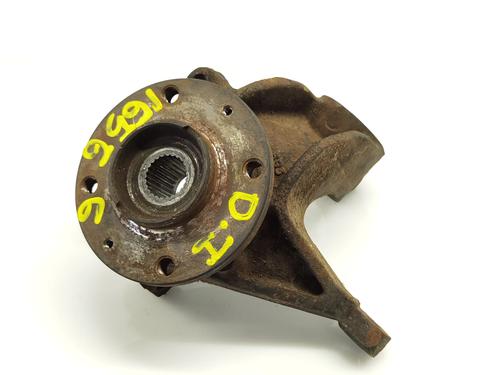 Used Left front steering knuckle PEUGEOT 309 I (10C, 10A) [1985-1989]  13697044
