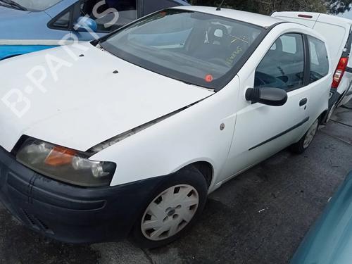 Engine control unit (ECU) FIAT PUNTO (188_)  | BP17438061M57 