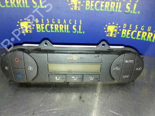 Commande Chauffage FORD FIESTA V (JH_, JD_) 1.4 TDCi (68 hp) 8451967