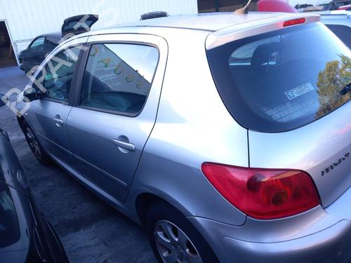 Fuse box PEUGEOT 307 (3A/C) 2.0 HDi 90 | BP32059035E1 