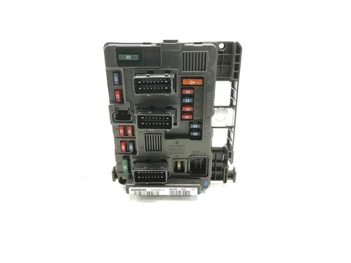 Used Fuse box CITROËN C2 (JM_) 1.4 (73 hp) 30052777