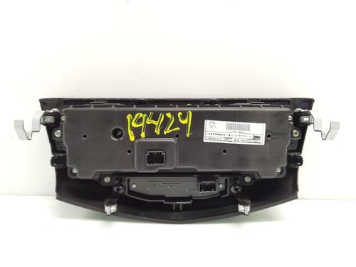Climate control NISSAN QASHQAI II (J11, J11_) 1.2 DIG-T | BP26447705I5 