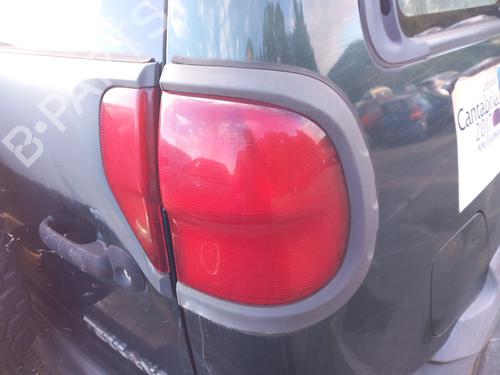 Used Right taillight NISSAN TERRANO II (R20) 2.7 TDi 4WD (125 hp) 29629039