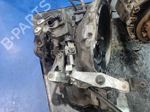 Used Gearbox OPEL CORSA C (X01) [2000-2009]  17990499