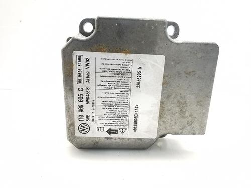 Used ECU airbags VW TOURAN (1T1, 1T2) 1.9 TDI (105 hp) 22762319