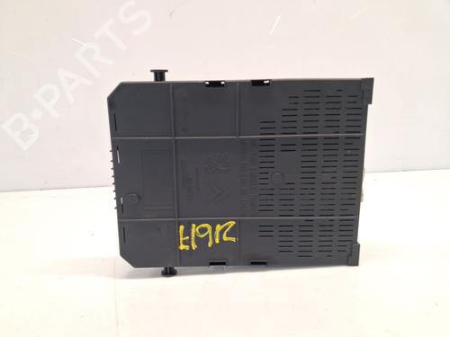 Fuse box CITROËN C4 Picasso I MPV (UD_) 2.0 HDi 150 | BP32340655E1
