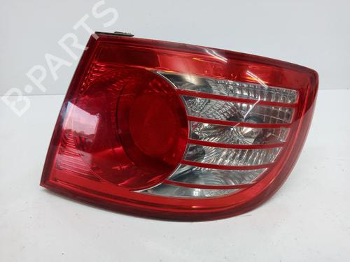 Used Right taillight HYUNDAI ELANTRA III (XD) 2.0 CRDi (113 hp) 8696252