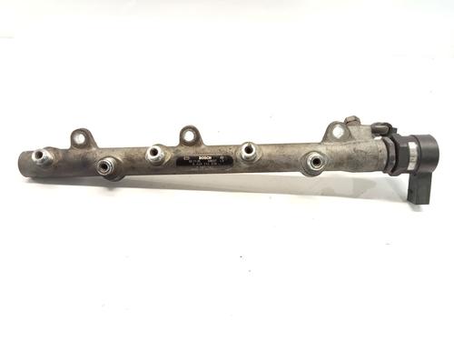 Used Injection rail BMW 3 (E46) 320 d (150 hp) 27164747