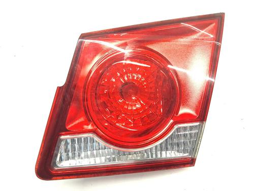 right-tailgate-light-chevrolet-cruze-j300-2009-32526550 main image