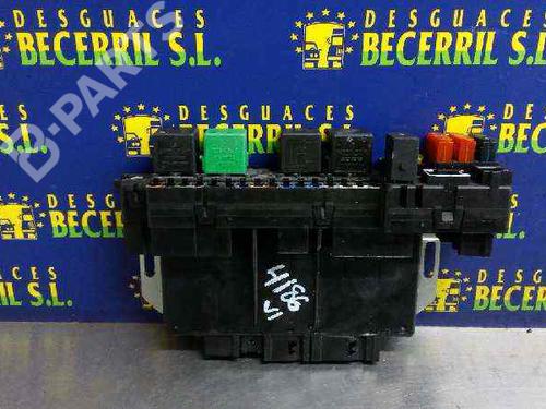 fuse-box-mercedes-benz-s-class-w220-s-500-220075-220175-220875-0275454532-1998-1999-2000-2001-2002-2003-2004-2005-8445872 main image