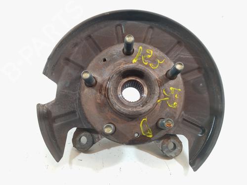 Used Right front steering knuckle LAND ROVER FREELANDER I (L314) 2.0 DI 4x4 (98 hp) 8477660