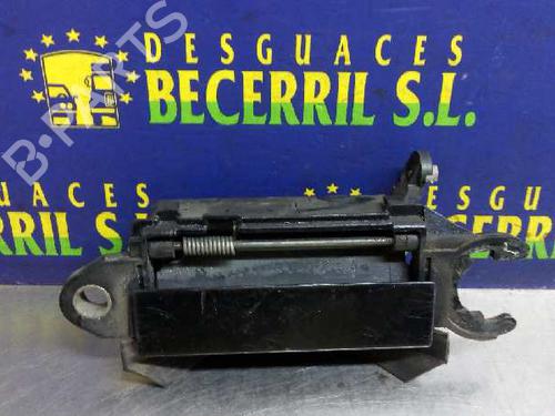 Used Front left exterior door handle AUDI A4 B5 Avant (8D5) [1994-2002]  8446549