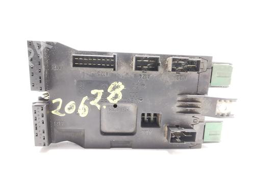 Used Fuse box Fuse box MERCEDES-BENZ VITO Van (W638) 110 D 2.3 (638.074, 638.078) (98 hp) 35738288 35738288