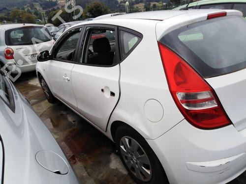 Engine control unit (ECU) HYUNDAI i30 Estate (FD) 1.6 CRDi | BP8468367M57 