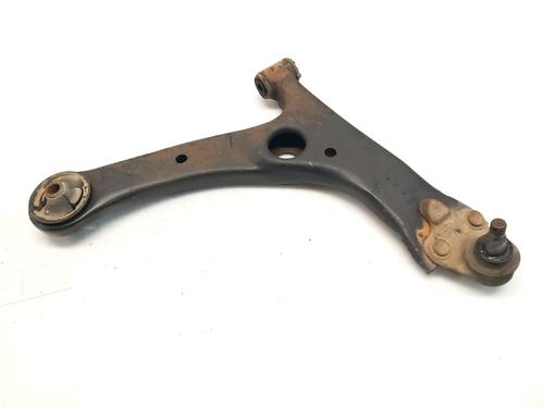 Used Right front suspension arm TOYOTA COROLLA Verso (ZER_, ZZE12_, R1_) 2.2 D-4D (AUR10_, AUR10R) (136 hp) 23950099