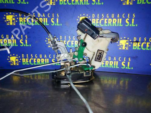 Used Front right lock KIA SORENTO I (JC) 2.5 CRDi (170 hp) 8425215