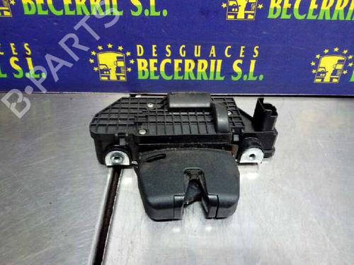 Used Tailgate lock PEUGEOT 3008 I MPV (0U_) 1.6 HDi (109 hp) 8443982