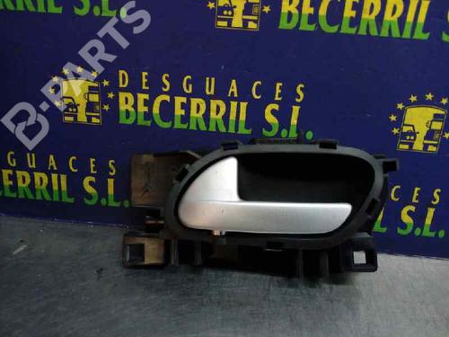Used Rear left interior door handle Rear left interior door handle PEUGEOT 207 (WA_, WC_) 1.4 HDi (68 hp) 8452975 8452975