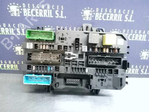 Used Fuse box OPEL ASTRA H (A04) 1.7 CDTI (L48) (100 hp) 8445880