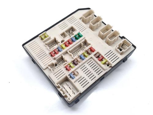 Used Fuse box RENAULT MEGANE III Hatchback (BZ0/1_, B3_) 1.9 dCi (BZ0N, BZ0J) (131 hp) 29519575