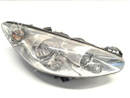 Used Right headlight PEUGEOT 308 SW I (4E_, 4H_) 1.6 HDi (112 hp) 32059054