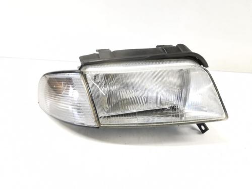 Used Right headlight Right headlight AUDI A4 B5 (8D2) 1.9 TDI (110 hp) 39714465 39714465