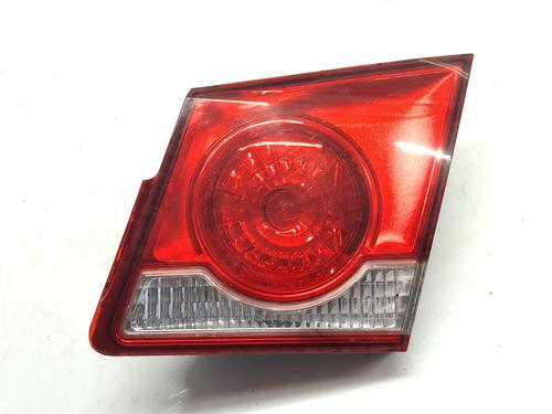 Used Right tailgate light CHEVROLET CRUZE (J300) [2009-2026]  31664659