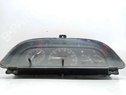 Used Instrument cluster RENAULT TRAFIC Van (T_, P_, V_) [1989-2002]  8485627