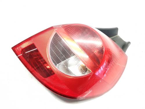 right-taillight-renault-clio-iii-br01-cr01-2005-2006-2007-2008-2009-2010-2011-2012-2013-2014-35920357 main image