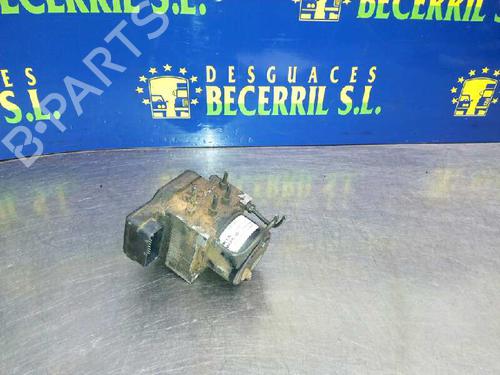 Used ABS pump KIA CARENS II MPV (FJ) 2.0 CRDi (113 hp) 8457524
