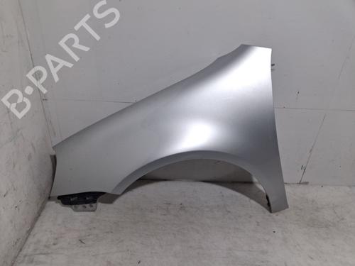 Guarda-lamas esquerdo VW GOLF V (1K1) 1.6 (102 hp) 33173000
