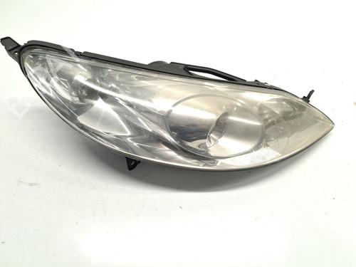 Phare droit PEUGEOT 407 (6D_) 2.0 HDi 135 (6DRHRH, 6DRHRE, 6DRHRG, 6DRHRJ) (136 hp) 31048105