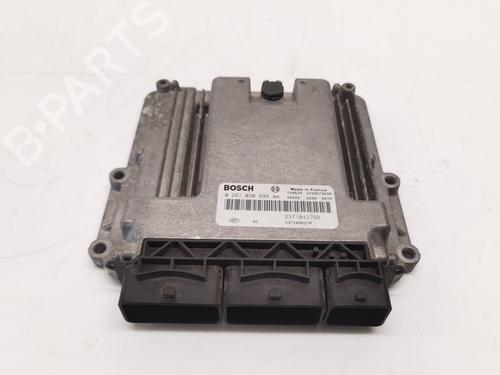 Used Engine control unit (ECU) Engine control unit (ECU) RENAULT KANGOO / GRAND KANGOO II (KW0/1_) 1.5 dCi 75 (KW07, KW10, KW04) (75 hp) 33304379 33304379