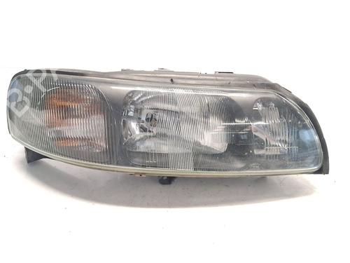 Używane Lampa przednia prawa Lampa przednia prawa VOLVO S60 I (384) 2.4 (140 hp) 36865589 36865589