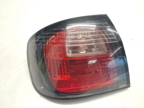 Farolim esquerdo NISSAN PRIMERA Hatchback (P11) 1.8 16V (114 hp) 31214083