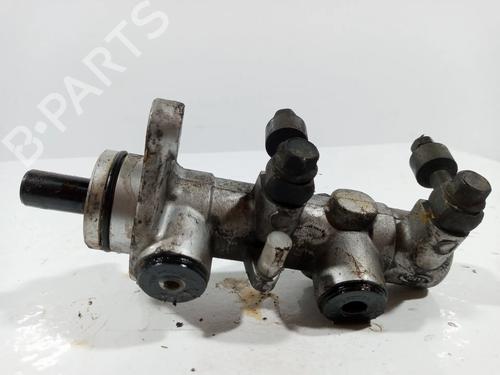 Used Brake master cylinder KIA CARENS II MPV (FJ) 1.6 (105 hp) 8623993