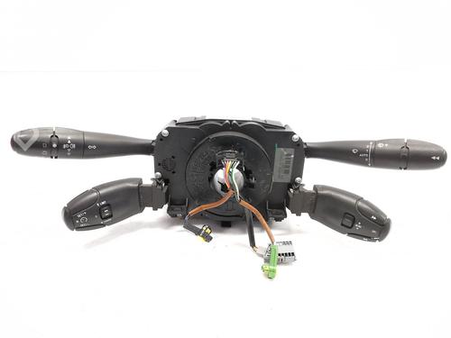 Used Switch Switch PEUGEOT 407 (6D_) 1.6 HDi 110 (6D9HZC, 6D9HYC) (109 hp) 33398939 33398939