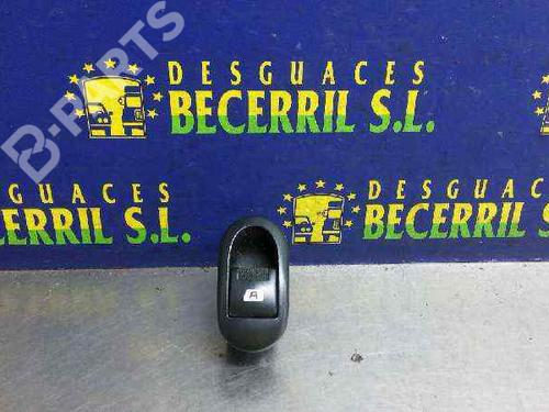 Used Right front window switch Right front window switch PEUGEOT 1007 (KM_) 1.4 HDi (68 hp) 8445591 8445591