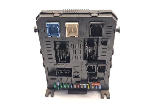 fuse-box-citroen-c4-coupe-la_-2004-2005-2006-2007-2008-2009-2010-2011-2012-2013-32430943 main image