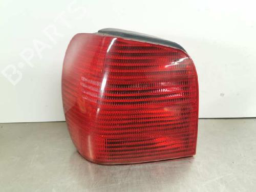 Venstre baglygte VW POLO III (6N1) 60 1.4 (60 hp) 8456772