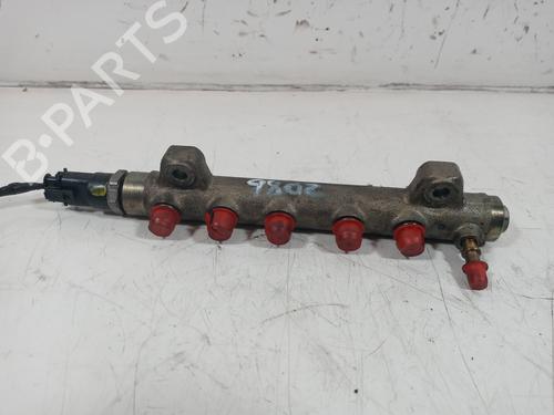 Used Injection rail RENAULT ESPACE IV (JK0/1_) 2.2 dCi (JK0H) (150 hp) 16172856