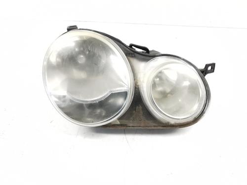 Højre forlygte VW POLO IV (9N_, 9A_) 1.2 12V (64 hp) 31048098