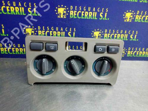 Used Climate control LAND ROVER FREELANDER I (L314) 2.0 DI 4x4 (98 hp) 8454444