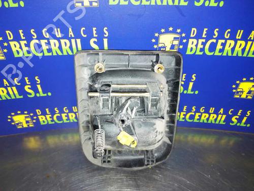 Used Front left exterior door handle NISSAN INTERSTAR Van (X70) [2002-2025]  9264680