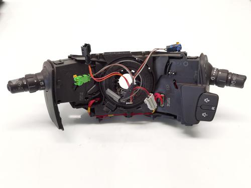 Used Switch RENAULT CLIO III (BR0/1, CR0/1) 1.2 16V (BR02, BR0J, BR11, CR02, CR0J, CR11) (75 hp) 25978156